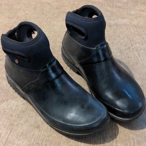 Seattle Mid Bogs - Picture 1 of 7